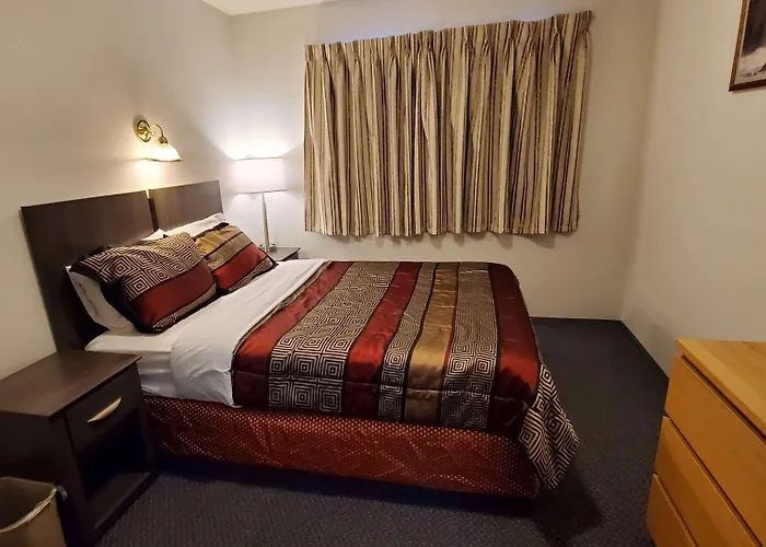 Travelodge By Wyndham Mcbride